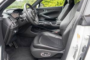 TOP CONDITIONN 2021 AS-T-ON MA-R-TIN D-B-X TRANSMISSION AUTOMATIQUE SIÈGES EN CUIR - Product Image 3