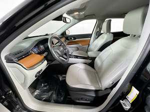 J COMP-ASS LIMITED LUXURY SUV 4WD 2022 USADO EN BUEN ESTADO - Product Image 4