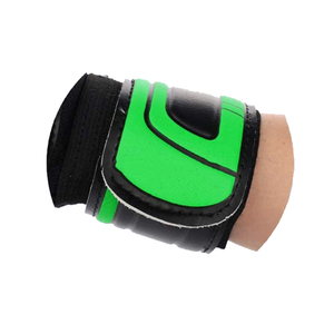 Guantes de portero Material de PU Antideslizante Transpirable Correa de muñeca ajustable Personalizable Entrenamiento de fútbol unisex - Product Image 6