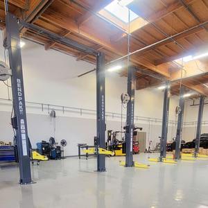 Elevador Hidráulico de Dos Postes Hunter 3D para Autos, Altura de Elevación de 1800 mm, para Motocicletas, Fuente de Alimentación de 110/220/380 V, 2 Años de Garantía - Product Image 2