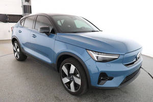 ใช้อย่างสมบูรณ์แบบ2022 Volvo C40ชาร์จซ้ำ - Product Image 3