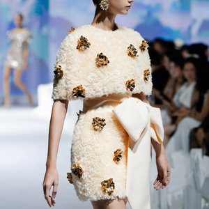 Robe cape styliste Spring Blossom Dress _ robe de soirée minirobe avec cape fleur 3D faite à la main de marque locale Vietnam - Product Image 1