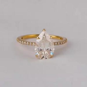 Anillo de compromiso de lujo chapado en oro de 14 quilates, corte de pera, Diamante cultivado en laboratorio, Media eternidad, corte redondo, Diamante lateral, regalo sorpresa para niñas - Product Image 1