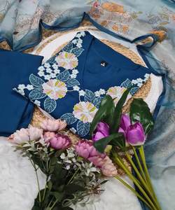 SÉQUENCE LA PLUS CHOISIE BRODERIE TRAVAIL HAUT BAS AVEC DUPATTA PAKISTANI WEAR PRIX DE GROS VÊTEMENT ETHNIQUE JAUNE - Product Image 4