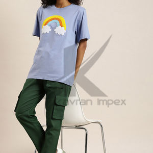 Camisetas bordadas personalizadas para mujer: diseño moderno y cómodo con bordado personalizado - Product Image 3