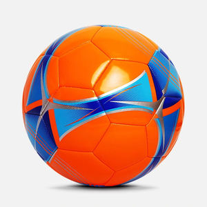 Ballon de football OEM en PU Taille 5 | Football d'entraînement léger cousu à la machine | Vente en gros de logo personnalisé de qualité professionnelle - Product Image 4