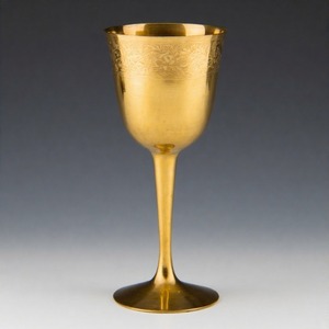 GraceGleam Divine Grace, cáliz de vino de Metal adornado, Copa tradicional con acabado antiguo para rituales religiosos y altares de Iglesia - Product Image 1