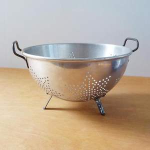 Top Selling and Premium Quality Golden Finishing Stainless Steel Creative Handmade <b>Colanders</b> for Kitchen Tools and Gadgets - Product Image 6