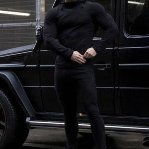 Survêtement 2 pièces en polyester Spandex Slim Fit Gym Training Streetwear OEM Ensemble de vêtements de sport personnalisés - Product Image 5