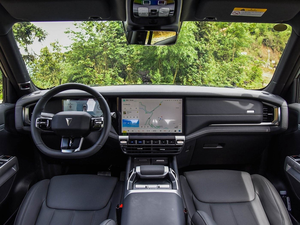 Véhicule utilitaire sport hybride électrique Changan G318 2024, Deep Blue G318, tout-terrain, quatre roues motrices, véhicule à énergie nouvelle, autonomie de 601 à 700 km - Product Image 3