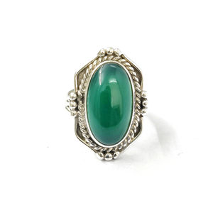 Vintage Green Gemstone <b>Ring</b> 925 Sterling <b>Silver</b> Oval Cabochon <b>Statement</b> Jewelry for Unisex Wear - Product Image 1