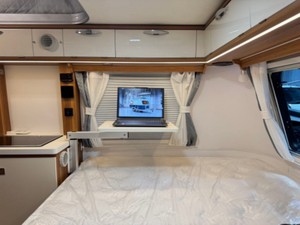 Caravane résidentielle bien équipée, remorque de camping intérieure meublée, camping-car confortable, véhicule mobile portable pour les aventures sur route - Product Image 2