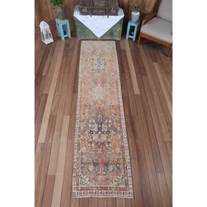 Tapis turc 2,1x9,4 pieds, motif géométrique orange avec éléments floraux - Product Image 1