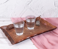 Plateau de sculpture jali en bois de Sesham avec incrustation de laiton Plateau de nourriture en bois rustique artisanat décoratif en bois pour la décoration de table