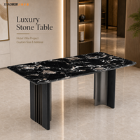Table à manger rectangulaire moderne de luxe en marbre noir 8 places avec base en métal et bois pour hôtel, villa, restaurant, salles à manger