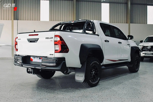 OEM Industrial Usado 2025 para Hilux 2.8 GD-6 GR Sport 4x4 A/T D/C - Product Image 5