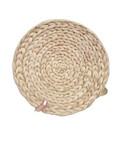 Typha Design napperon tissé rond boissons jacinthe d'eau napperons tissés en osier napperon tissé jacinthe d'eau Akina - Product Image 1