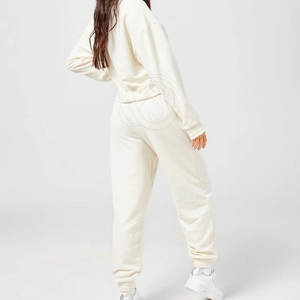 Ensemble de survêtement d'hiver pour femme uni personnalisé, haut court uni, coupe régulière, mélange polyester/coton - Product Image 5