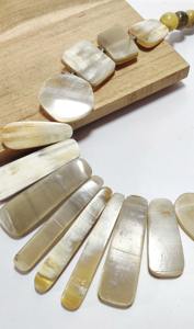 Collar de cuerno hecho a mano de La India Collares de moda para niñas y mujeres Joyería Niñas y mujeres Artesanía Javed para mujeres - Product Image 3