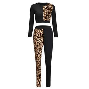 Femmes chaudes Stretch Gym entraînement Compression confort sport Yoga ensemble Scrunch sans couture Scrunch Yoga ensemble pour les femmes - Product Image 4