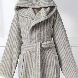 Peignoir turc à pompons, gris et rayé blanc, à capuche, 100% coton - Product Image 2