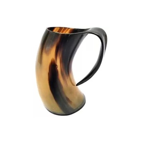 Tasse à bière en corne de buffle de haute qualité pour la maison, tasse à boire en corne de taille personnalisée avec poignée pour hôtel à un coût abordable - Product Image 6