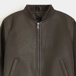 Chaqueta Bomber Ligera con Capucha Unisex para Invierno, Logotipo Frontal, Resistente al Viento, Ecológica, Personalizable, Hecha en Pakistán, Poliéster/Nailon - Product Image 4