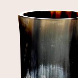 Verre en corne poli pour les boissons, tasse élégante et légère, idéale pour le jus, l'eau, la bière et les boissons gazeuses, tasse à boire authentique en corne - Product Image 4