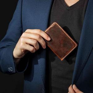 Portefeuille unisexe en cuir véritable durable fabriqué à la main fermeture de couverture accessoire utilitaire de mode étanche et de grande capacité - Product Image 4