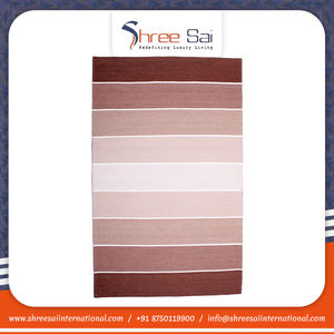 Meilleures ventes de tapis en laine fait main de conception personnalisée attrayant ensemble de tapis indiens en coton tissé à la main fabricant - Product Image 4