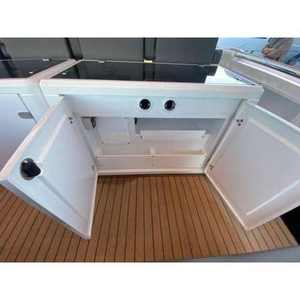 Yacht d'occasion Fjord 41XL modèle 2022 Premium avec 2 moteurs de 440 CV/324 kW, console centrale pour les amateurs d'aventure - Product Image 4