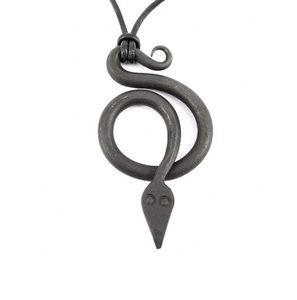 Bijoux fantaisie ensemble de collier long en perles de perles pour femmes, collier de chaîne de clavicule en métal personnalisé Mattel - Product Image 1