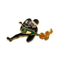 Üretici özel tasarım Metal Pin yumuşak emaye Metal özel rozet