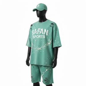 Conjunto de 2 piezas de camiseta y pantalón corto de algodón premium para hombre, tejido pesado de 240 GSM, verde, ajuste holgado, logotipo serigrafiado. - Product Image 4