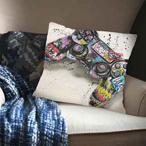 Almohada con Estampado Inspirado en el Graffiti para Sala de Juegos y Espacio de Recreo, 12"x24" - 30x60 cm - Product Image 2