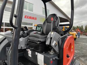 Mini-excavatrice Kubota KX040-4 2021 : Puissance, Précision et Polyvalence. Introduction à la mini-excavatrice Kubota KX040-4 2021. - Product Image 6