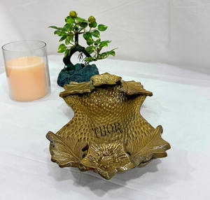 Plateau à fruits en métal martelé ton laiton vintage avec plateau de table décoratif plateau de service plat fabriqué à la main - Product Image 6