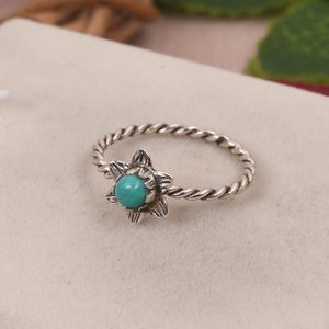 แหวนเงินสเตอร์ลิงสีฟ้าครามทำด้วยมือแหวนลายดอกไม้สไตล์โบฮีเมียนเครื่องประดับเทอร์ควอยซ์ธรรมชาติของขวัญสำหรับเธอ - Product Image 3
