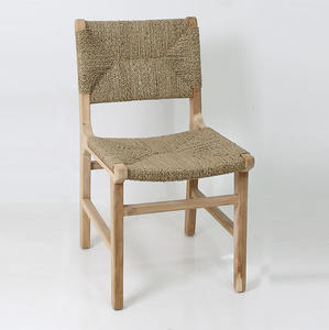 Sillón Moderno de Ratán Natural con Estructura de Madera de Caoba, Tejido Plano Lasio, Duradero y Ecológico, para Exteriores, Cafeterías y Salas de Estar - Product Image 1