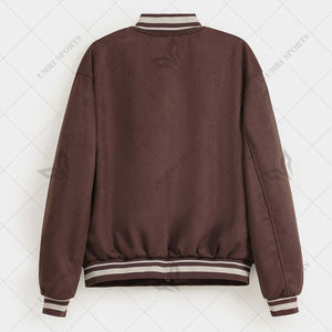 Blouson aviateur en daim de style universitaire marron classique avec bordure côtelée rayée et fermeture à boutons pour hommes et femmes vêtements d'extérieur décontractés - Product Image 3