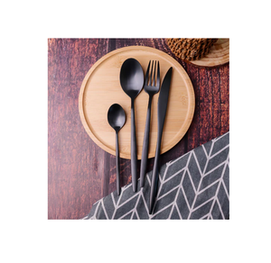 ชุดช้อนส้อมสแตนเลส4ชิ้นด้ามจับยาวสีดำด้าน - Product Image 1