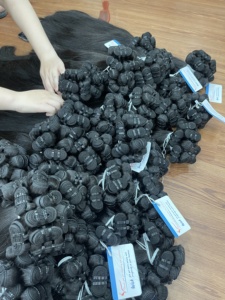 Extensions de cheveux humains de qualité supérieure, double trame, dentelle HD, soyeuses, sans nœuds, style ondulé, trame unique, prêtes à être expédiées, prix de gros - Product Image 4