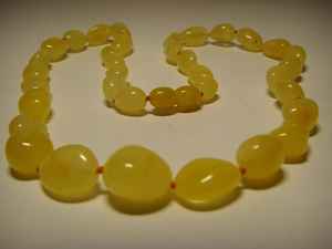 สร้อยคอทำด้วยมือสไตล์เป็นมิตรกับสิ่งแวดล้อมพร้อมนางฟ้าและศาสนาพุทธผลงานชิ้นเอกของงานฝีมือเรซิ่น - Product Image 3