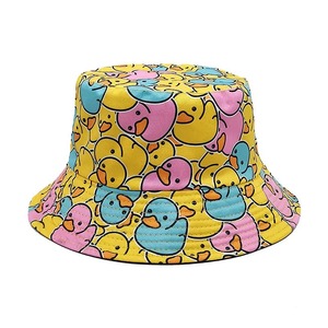 Chapeau de pêcheur personnalisé crème solaire réversible nouveau style vente en gros été petit canard jaune motif à la mode voyage en plein air seau - Product Image 4