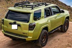 SUV Todoterreno Usado 2024 de Tamaño Grande, Alto Rendimiento, 4X4, Suspensión Robusta, Características Premium, Motor 4.1-6L, Transmisión Automática - Product Image 4