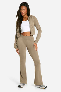 Ensemble de survêtement oversize streetwear pour femme 2025 – Hoodie court zippé intégral et pantalon de survêtement évasé avec broderie effet vieilli et délavage uni - Product Image 3