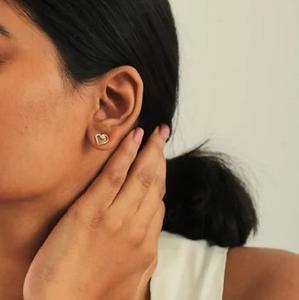 Aretes Pequeños de Oro Sólido de 14K al por Mayor, con Diseño de Corazón Abierto y Diamantes Cultivados en Laboratorio, para Uso Diario y Fiestas, Regalo para Novia - Product Image 3