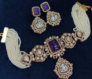 Hermoso y elegante juego de Gargantilla Polki Kundan chapada en oro mate para ocasiones de boda celebraciones de aniversario - Product Image 1