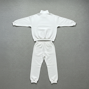 OEM/ODM Casual Wear Solid Color Quater <b>Zip</b> <b>Up</b> <b>Hoodie</b> & Jogger Sweatsuit Breathable Streetwear Lightweight Gym Wear Tracksuit - Product Image 4