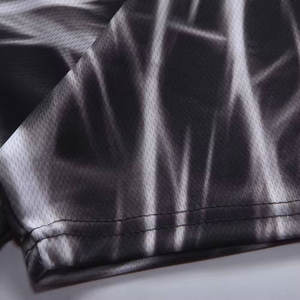 Camiseta de gran tamaño con estampado de sublimación para hombre - Product Image 4